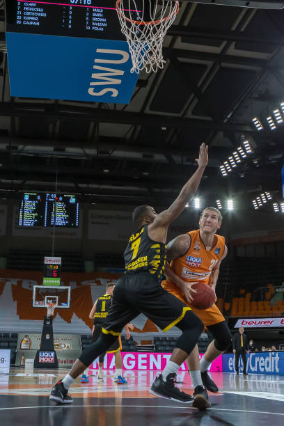 内将加盟巴 内将加盟巴